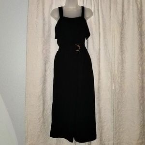 Apt. 9 Flounce Front Black romper suit capris nwt